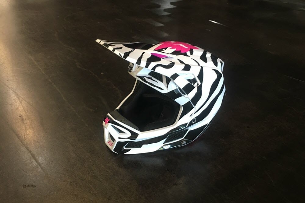 New Fox Racing Motocross Helmet Introduced Cycle News