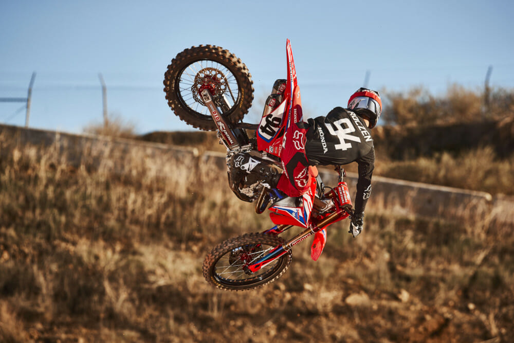 Ken Roczen Re Signs With Team Honda Hrc Cycle News