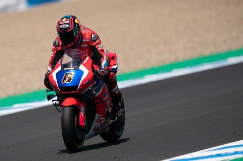 Germany’s Stefan Bradl completed a strong wildcard at the Gran Premio Red Bull de España with a top-ten finish.