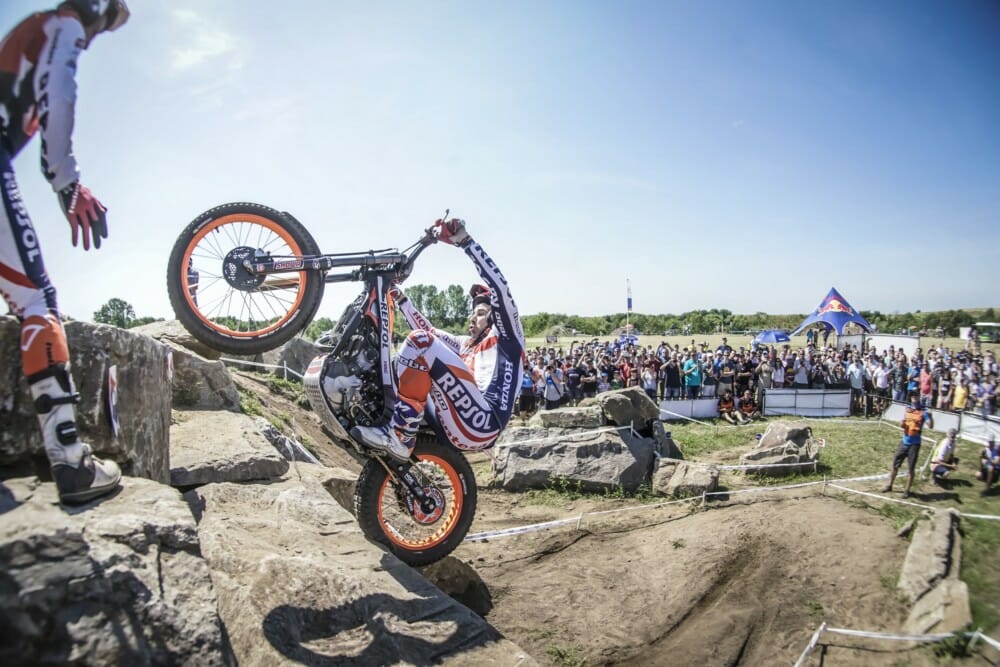 Toni Bou achieves a fourth consecutive season win in the Netherlands