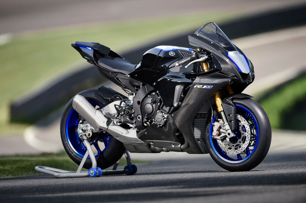 2020 Yamaha YZF-R1 and YZF-R1M First Look - Cycle News