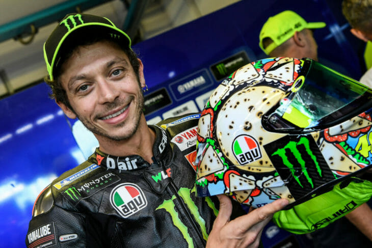 Valentino Rossi reveals the Menù Misano version of the AGV Pista GP R helmet