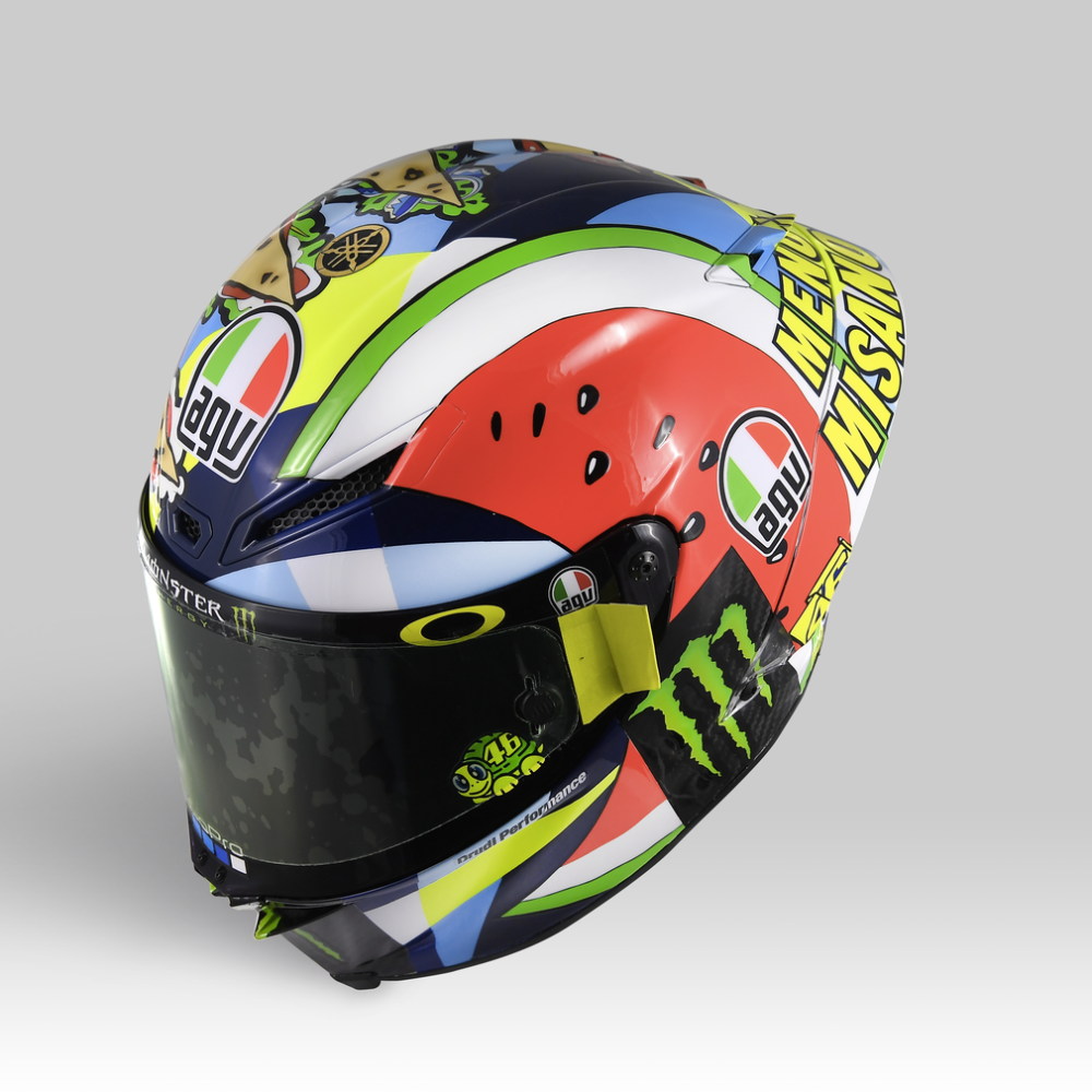 Valentino Rossi reveals the Menù Misano version of the AGV Pista GP R helmet