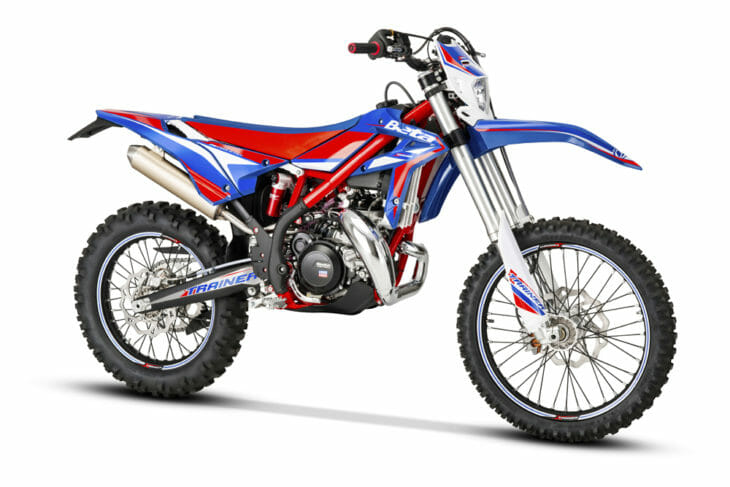 2020 Beta Xtrainer 300 First Look | The 2020 Beta Xtrainer 300 is expected to be available in early November.