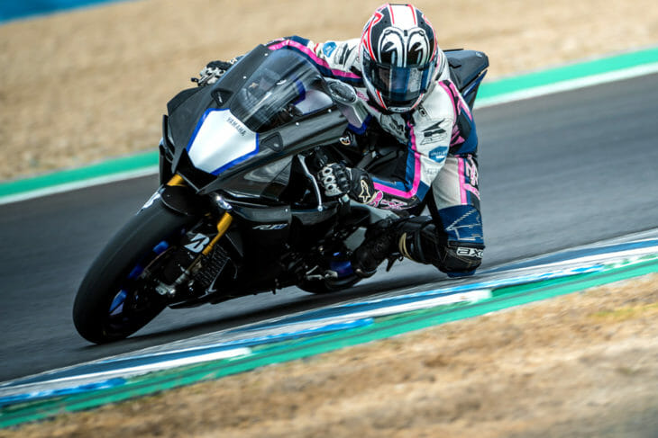 2020 Yamaha YZF-R1 and YZF-R1M Review | A little nip and tuck and the Yamaha YZF-R1 is good for another round of slugging it out at the top of the Superbike tree