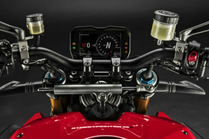 2020 Ducati Streetfighter V4 First Look 8