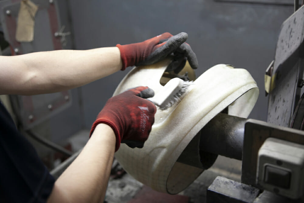 How an Arai helmet is constructed.