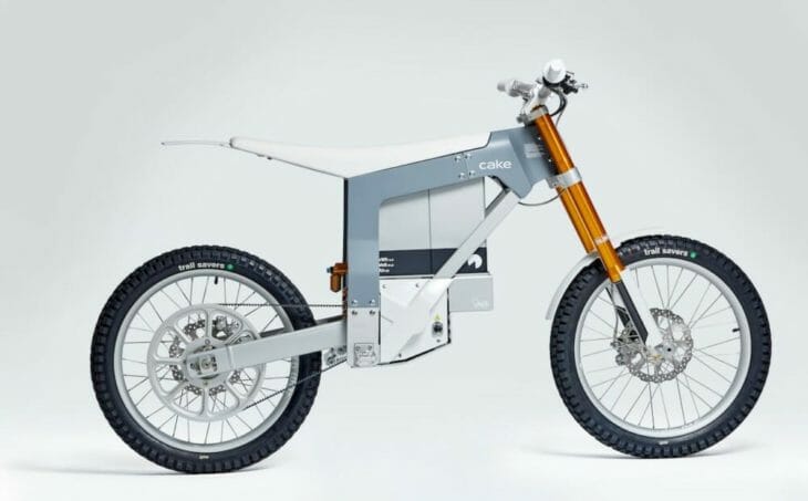 CAKE, the Swedish manufacturer of lightweight electric off-road performance motorcycles, announces a new partnership with Gates, maker of advanced belt drive technologies.