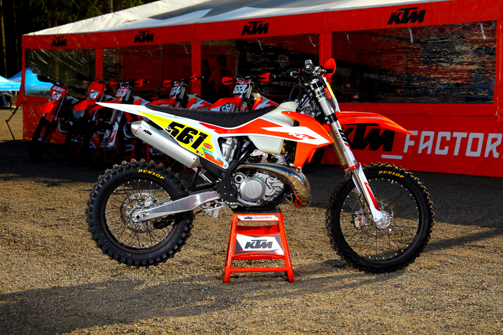 We rode the 2020 KTM 250 XC TPI in a WORCS race in Washington for out 2020 KTM 250 XC TPI Review.