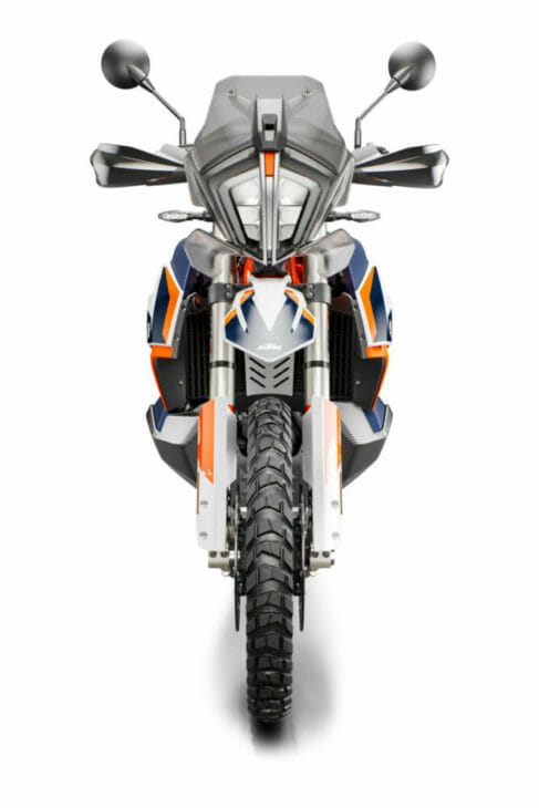 2020 KTM 790 Adventure R Rally First Look 3