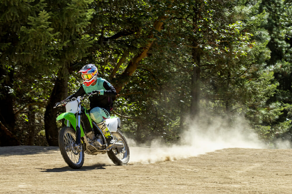 2020 Kawasaki KLX300R Review | The new KLX300 can trace some of its roots back to the '90s, but it features several important technological advances over the older 300.