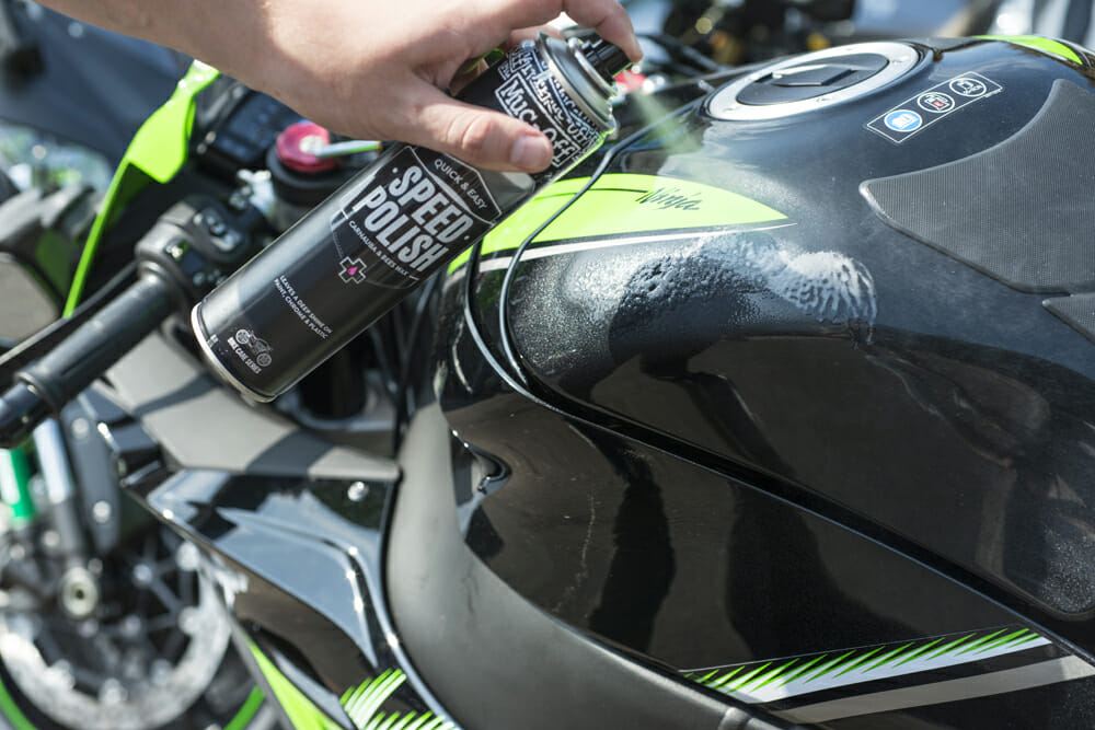 Muc-off Speed Polish Motorcycle Care