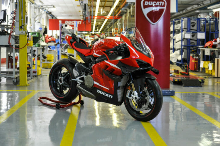 Ducati Superleggera V4 side Ducati Superleggera V4 side