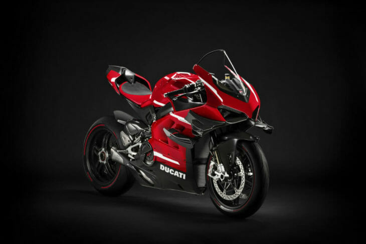 Ducati Superleggera V4 side studio Ducati Superleggera V4 side studio