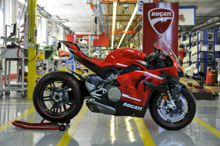 Ducati Superleggera V4 dead side