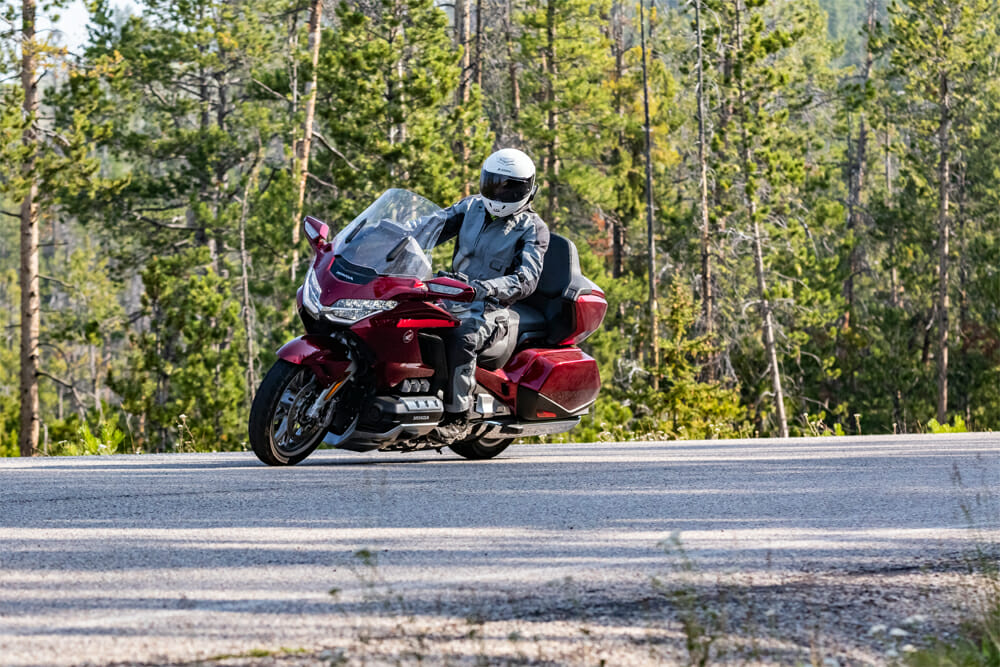 Autonomous Ai-1 Airbag Vest from KLIM and In&motion