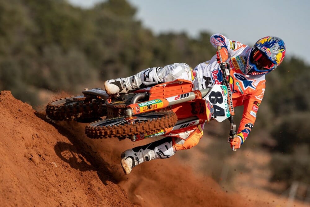 Jeffrey Herlings Signs New KTM MXGP Contract
