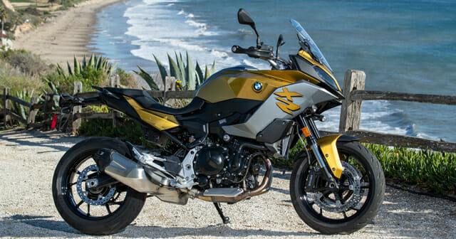 2020 BMW F 900 R & F 900 XR Review