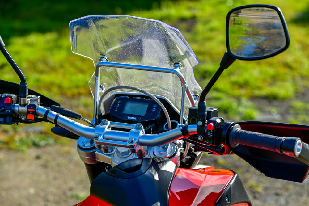 The SWM Superdual X has a modest windscreen.