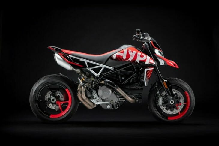 2020 Ducati Hypermotard 950 RVE studio dead side