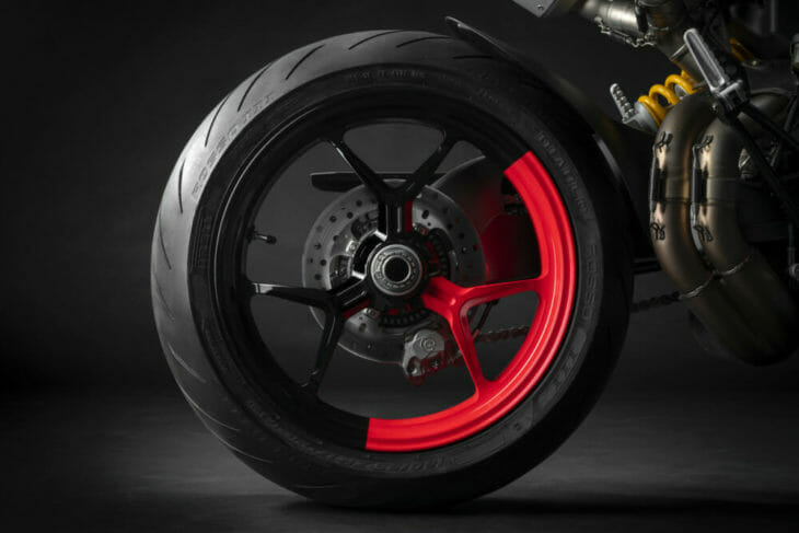 2020 Ducati Hypermotard 950 RVE wheel