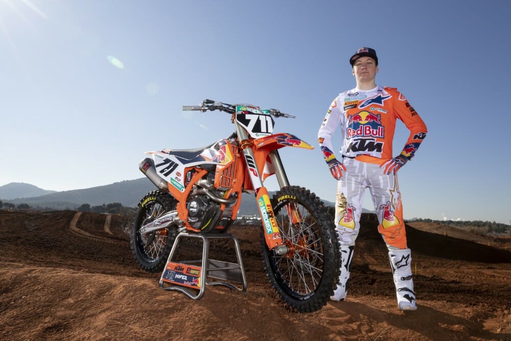 Rene Hofer Ties-Up Red Bull KTM MX2 Contract Until 2022