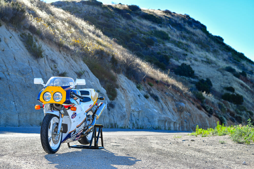 Front view of the 1990 Honda RC30.