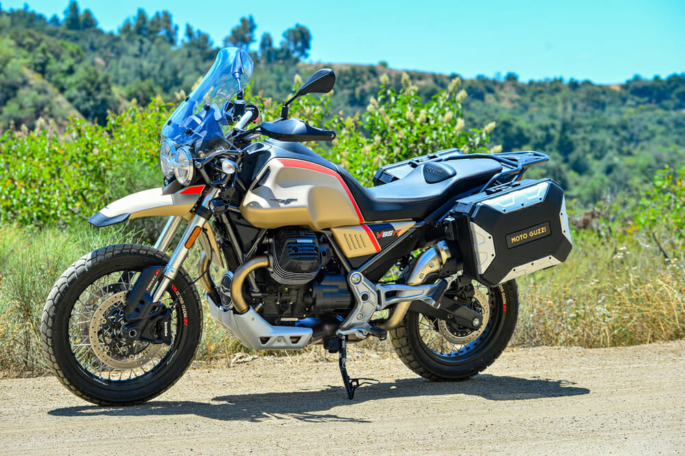 moto guzzi v85 tt travel test