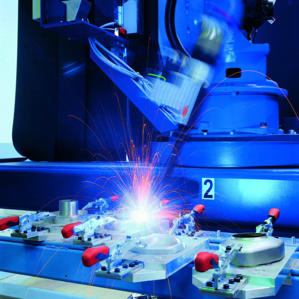 Welding robot at Akrapovic