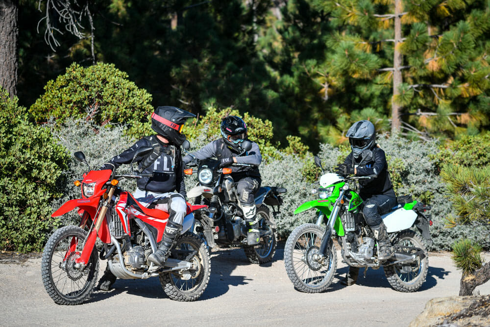 Disco ballon smør 2020 Kawasaki KLX250 vs. Honda CRF250L vs. Yamaha XT250 Comparison - Cycle  News