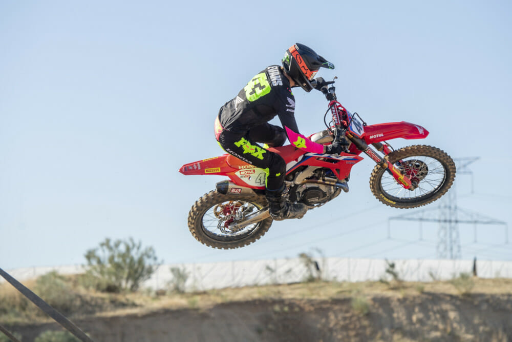 Mitch Evans Injures Left Wrist at MXGP of Spain - Cycle News