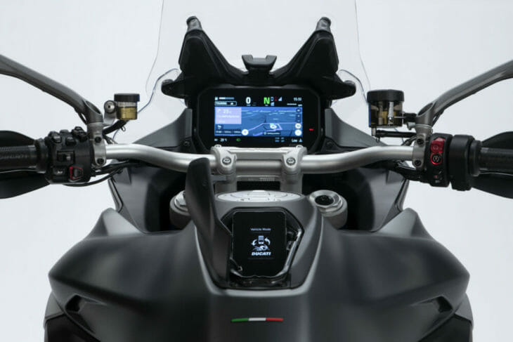 2021 Ducati Multistrada V4 studio dash
