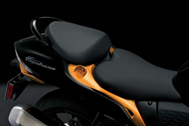 2022 Suzuki Hayabusa First Look seat