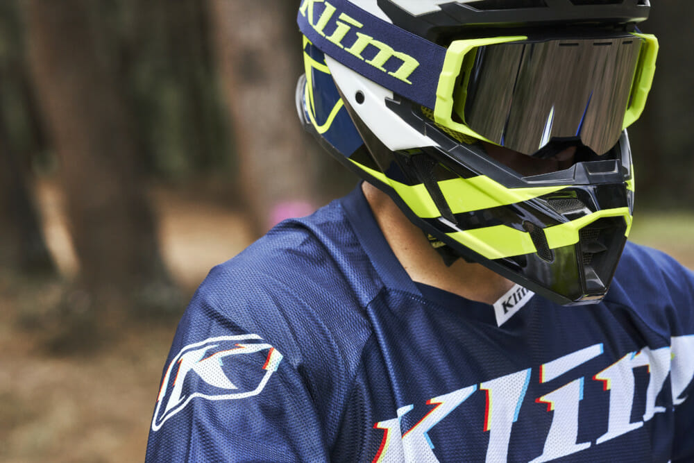 Goggles for off store road