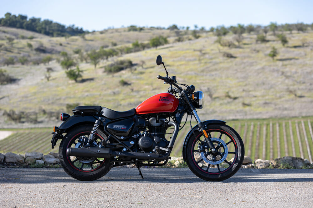 Royal Enfield Meteor 350 right side
