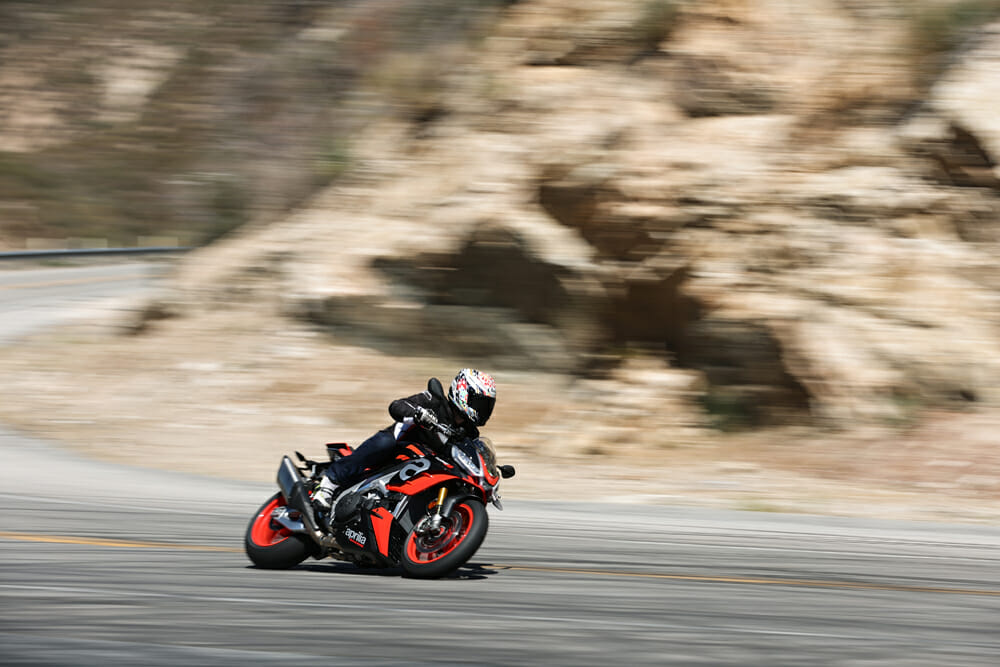 2021 Aprilia Tuono V4