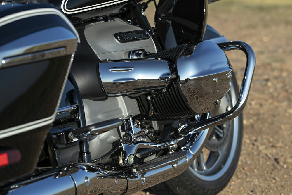 2022 BMW R 18 Transcontinental and R 18 B motor