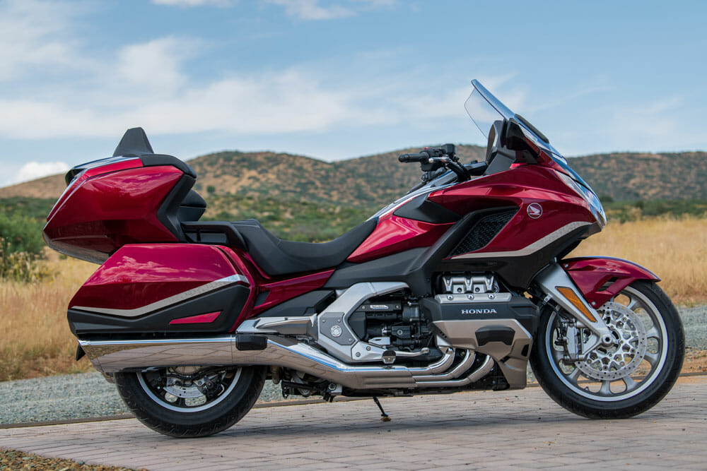 21 Honda Gold Wing Tour Automatic Dct Review Cycle News