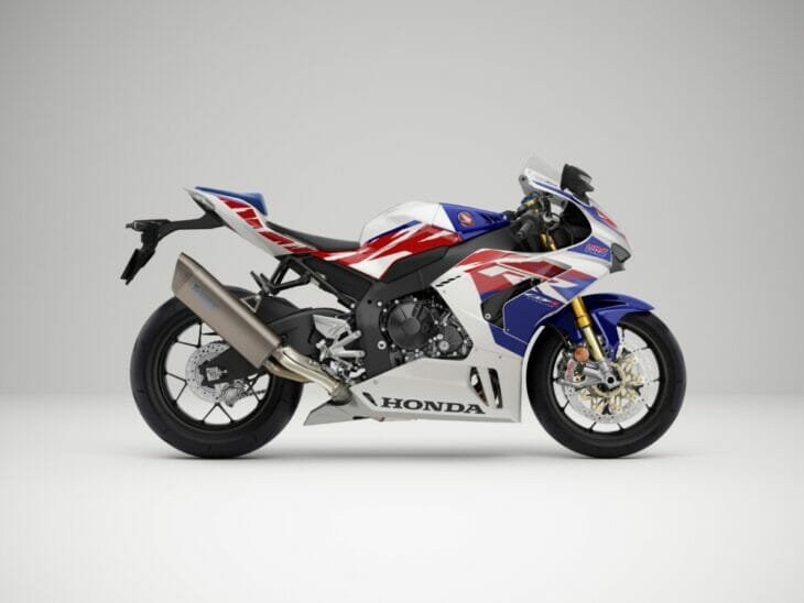 Honda CBR1000RR-R Fireblade SP 30th Anniversary First Look studio