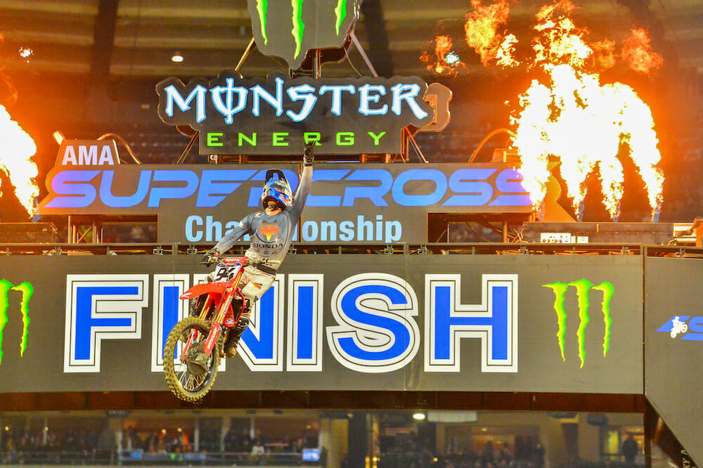 2022-Anaheim-1-Roczen-finish