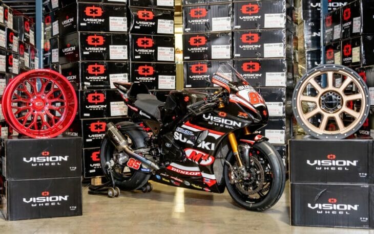 Suzuki and Team Hammer Announce 2022 Riders