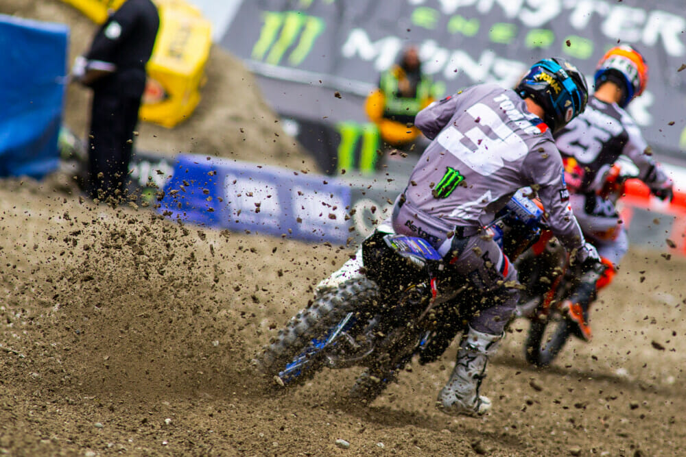 2022-seattle-supercross-cycle-news-brown-dog-photo-450-tomac-musquin