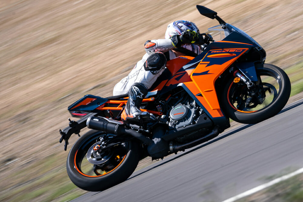 Ktm rc 390 sales on road price