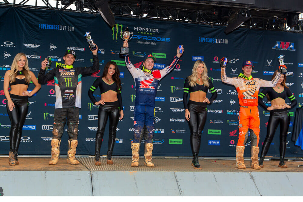 2022-atlanta-supercross-brown-dog-photo-250-podium