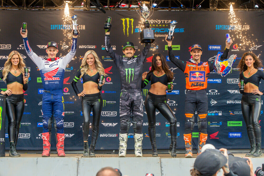2022-east-rutherford-supercross-brown-dog-photo-450-podium2022-east-rutherford-supercross-brown-dog-photo-450-podium