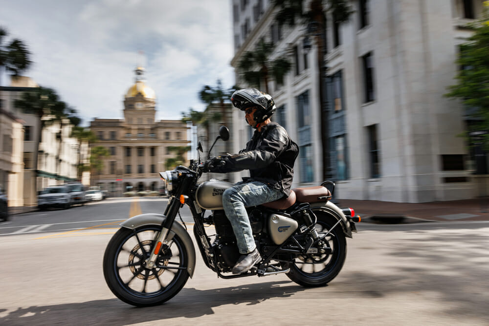 2022 Royal Enfield Classic 350 right side