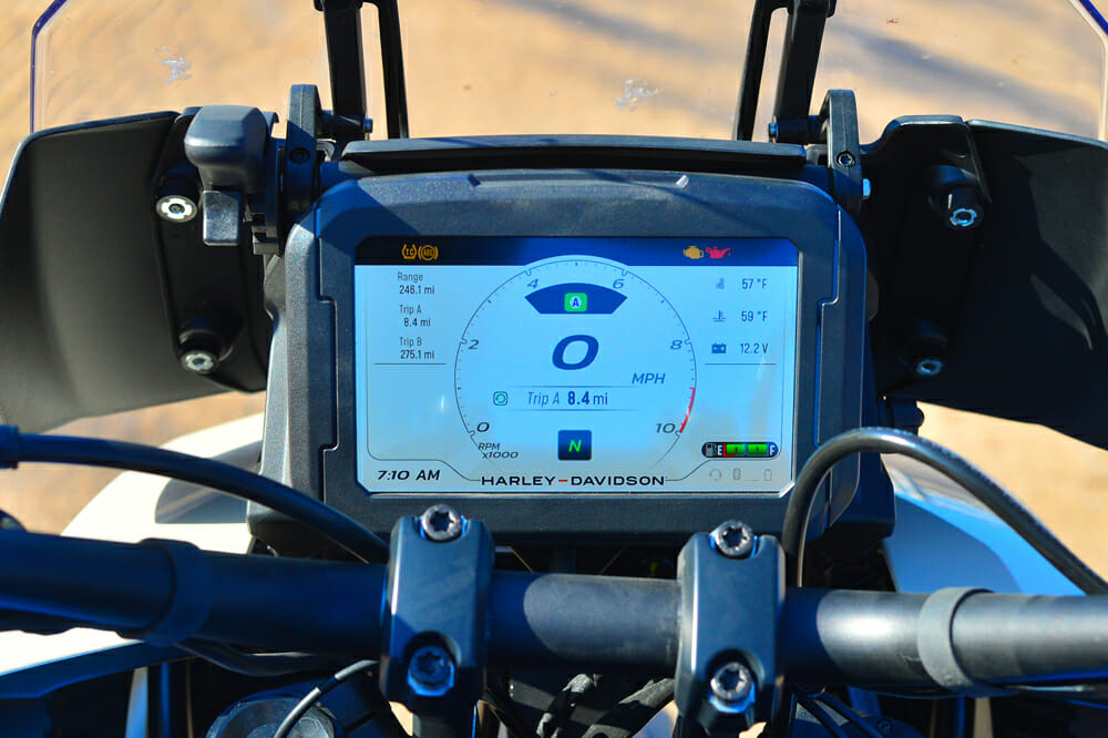 Harley-Davidson Pan America 1250 Special dash