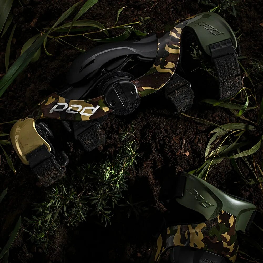 Pod K4 V2 LE Camo Knee Braces