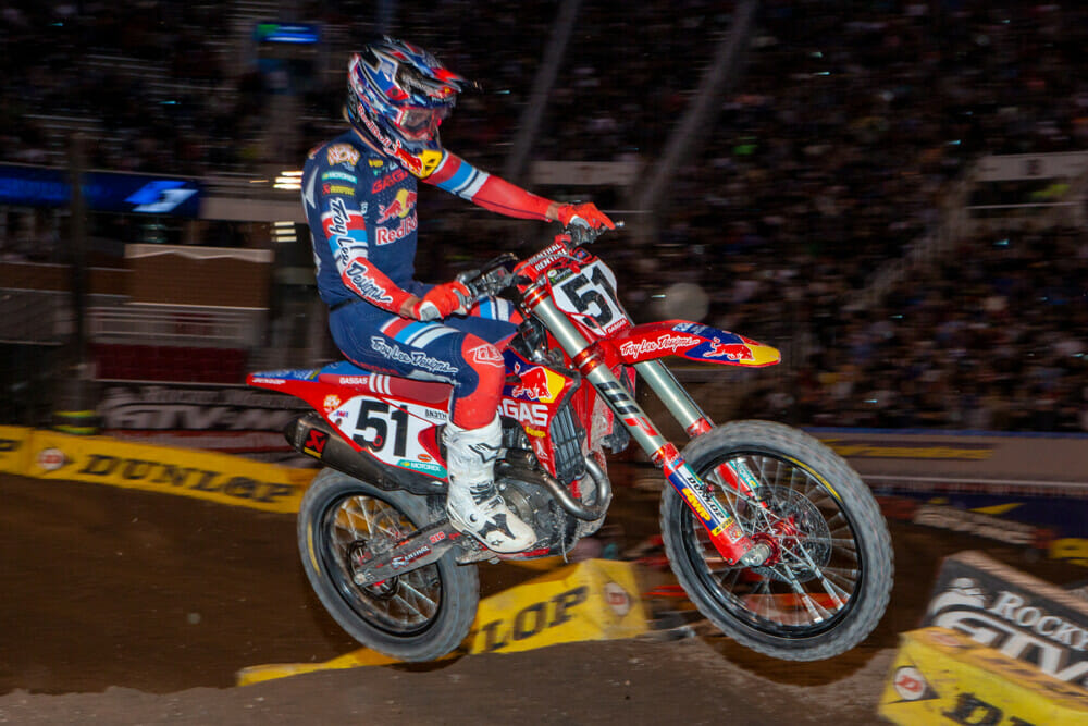 2022-salt-lake-city-supercross-brown-dog-photo-barcia