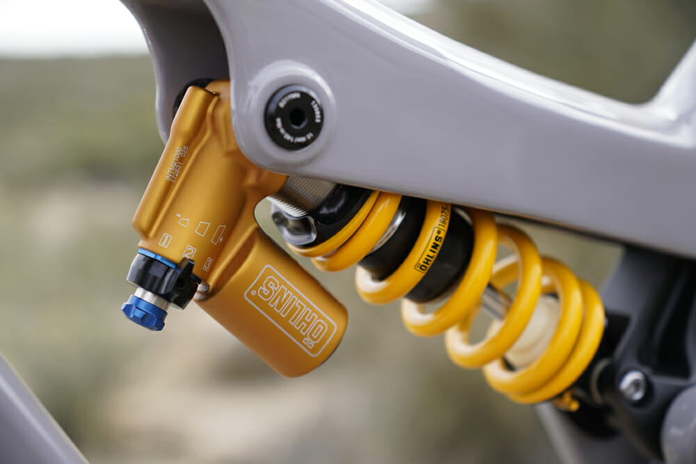 2022 Intense Tazer MX Pro Öhlins TTX Shock